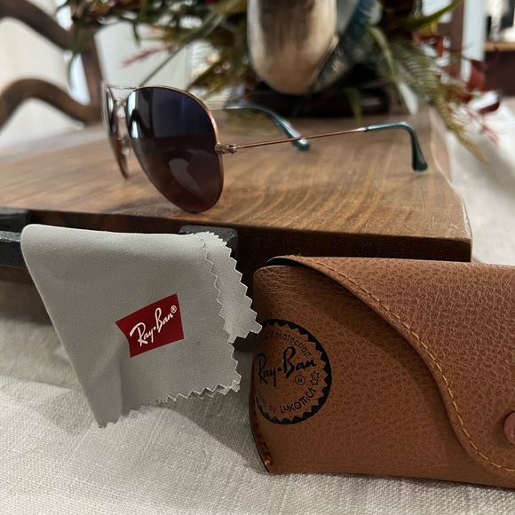 Custom Ray-Bans. - Picture 4 of 5